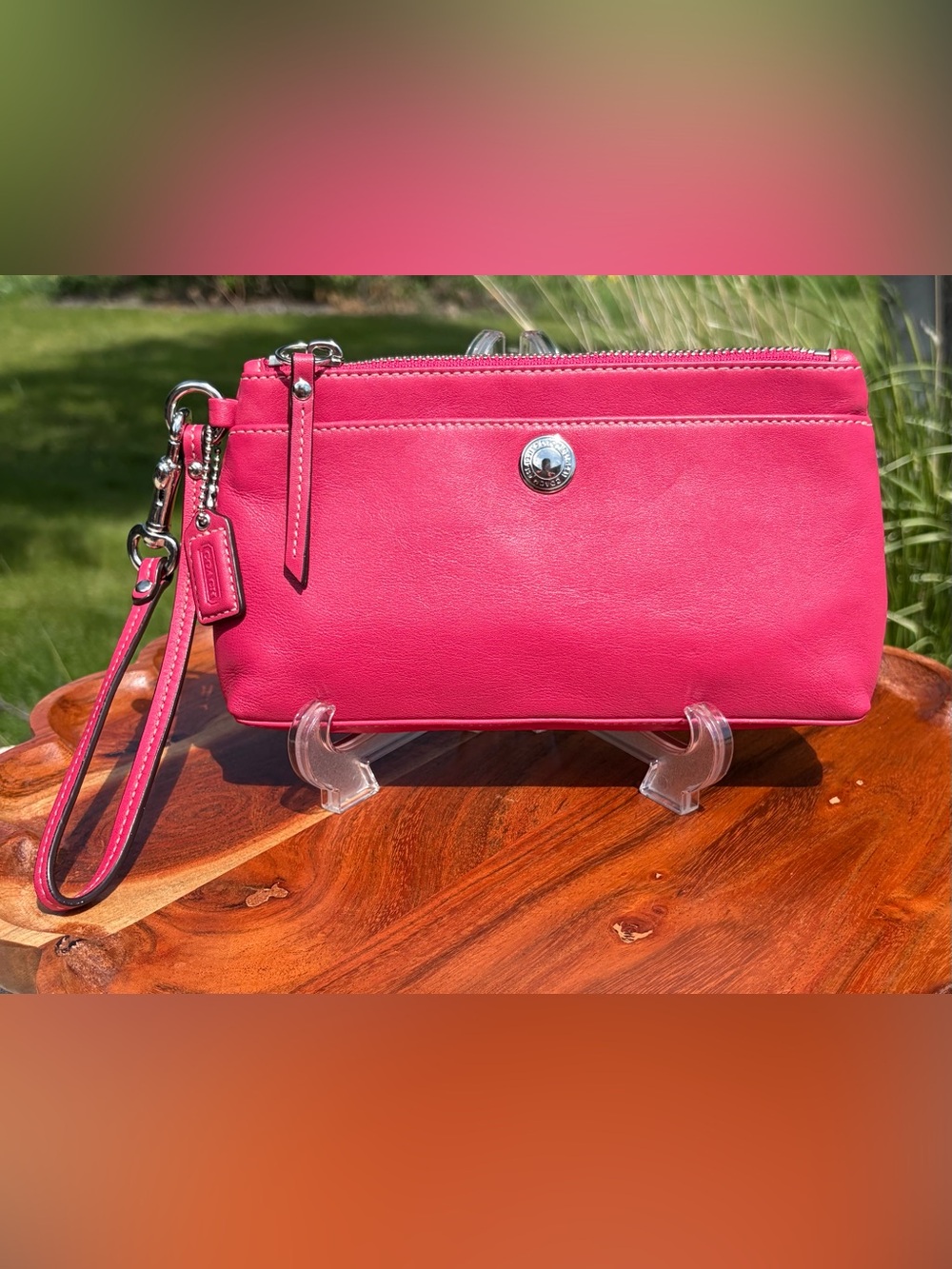Coach Fuchsia Pink Leather Wristlet Clutch EUC - Picture 1 of 15